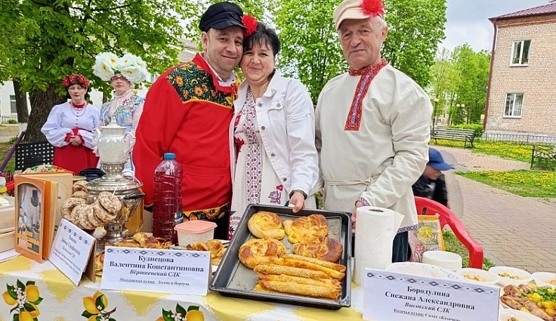 В Думиничском округе провели XI Фестиваль национальных культур «В семье большой, в семье единой»