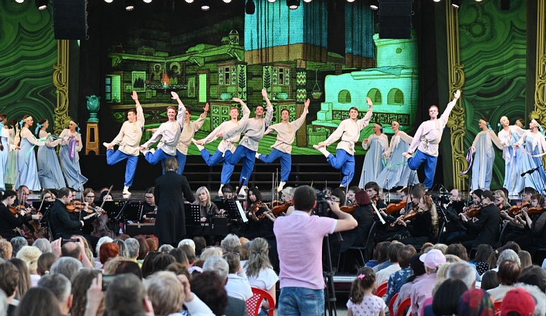 В Калуге открылся всероссийский хореографический фестиваль «Лето грации»