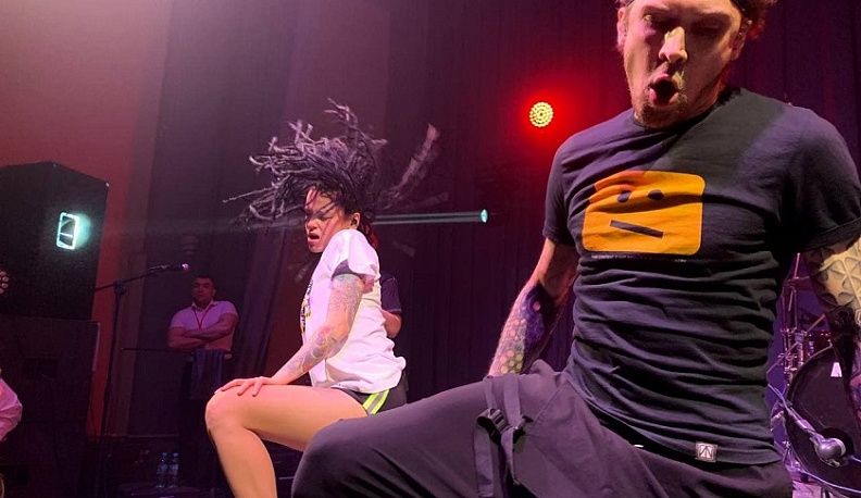 Группа СЛОТ ускорила вращение Земли на концерте в Калуге