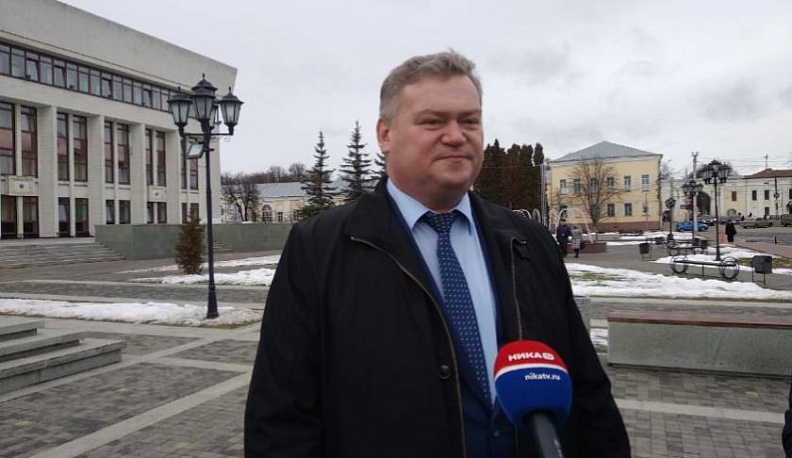 Олег Калугин: "Юбилей этого политического деятеля надо отмечать широко"