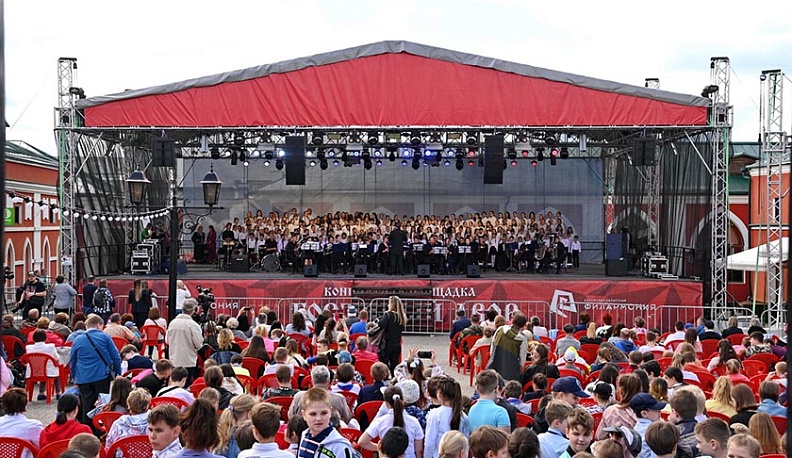 В Калуге детский хор спел в честь Дня славянской письменности и культуры 