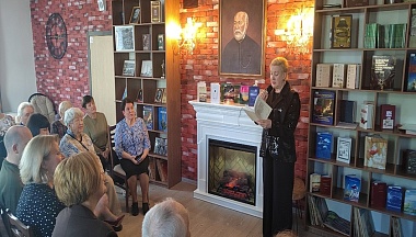 В Людинове чествовали литераторов в честь 35-летия профессионального союза и 400-летия города