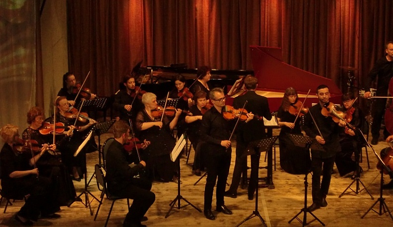 Калужский Дом музыки закрыл сезон выступлением Муниципального камерного оркестра