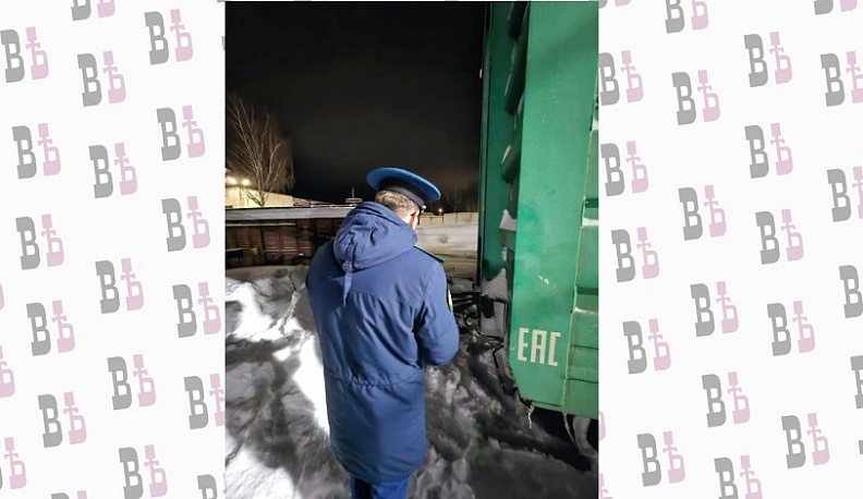 В Дзержинском районе рабочий попал под поезд