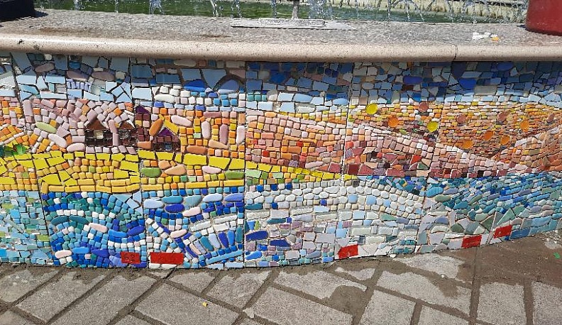 Городской фонтан в Тарусе украсили «Времена года»