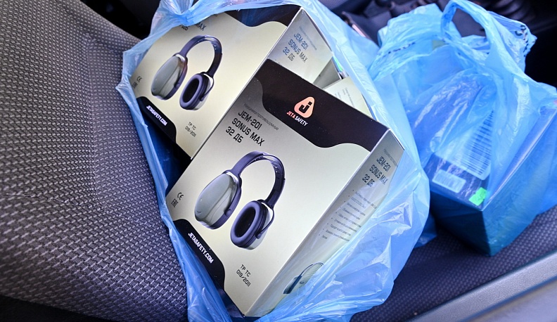 Три автомобиля с гуманитарным грузом отправляют волонтеры из Калуги в ЛНР