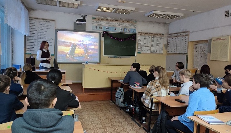 В калужских школах могут организовать дополнительные каникулы исходя из ситуации с заболеваемостью гриппом и ОРВИ