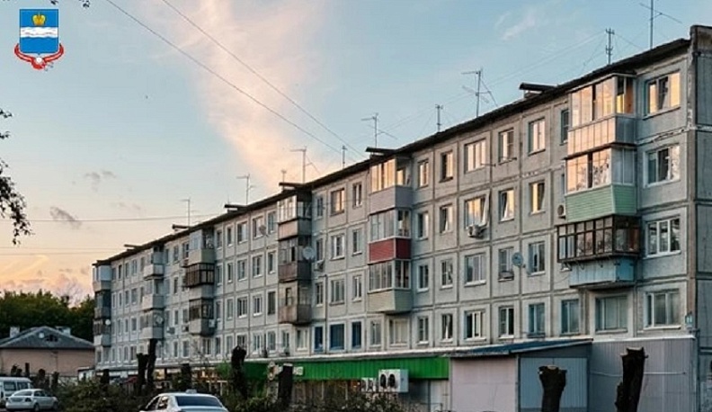 В центре Калуги удаляют аварийные и больные деревья