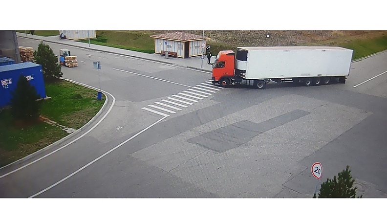 Жумгалбек открыл личико