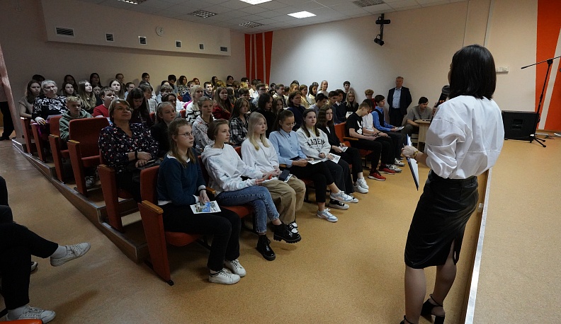 В Обнинске прошла творческая встреча с участниками съёмочной группы фильма «Подольские курсанты»