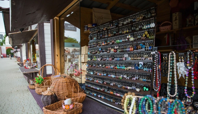 В Калуге открыли первую в городе постоянную ярмарку народных промыслов