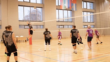 Волейбольный турнир прошел среди калужских коллективов