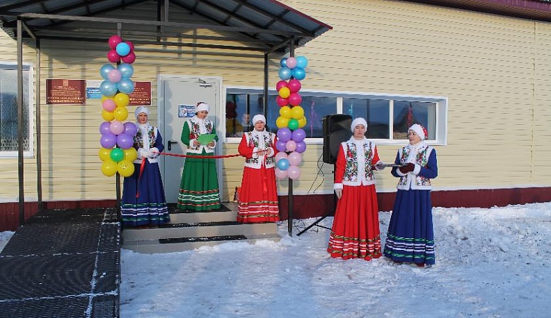 В Жиздринском районе под Новый год торжественно открыли обновлённое здание сельского Дома культуры