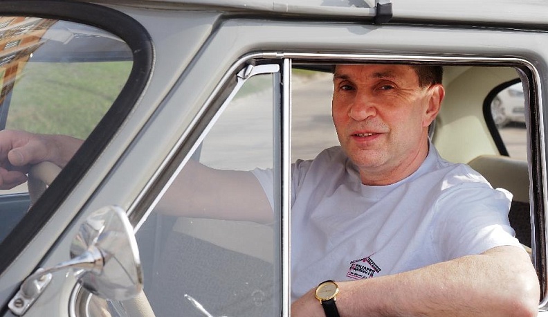 На «Волге» – на остров Русский