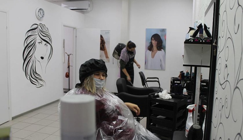 В Тарусе проверили соблюдение масочного режима на транспорте, в парикмахерских и в кафе 