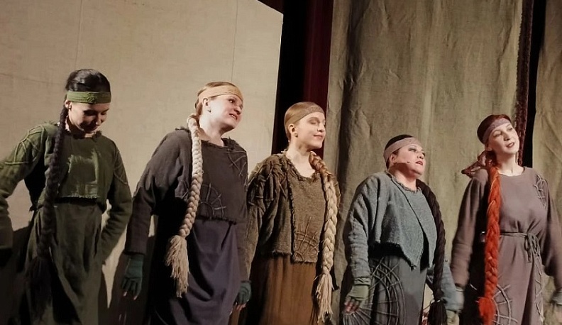 В Калуге ожила сказка «Аленький цветочек»