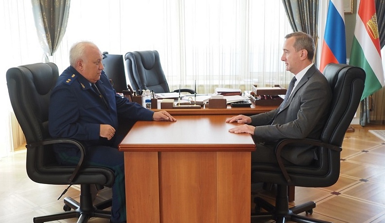 Владислав Шапша встретился с заместителем транспортного прокурора