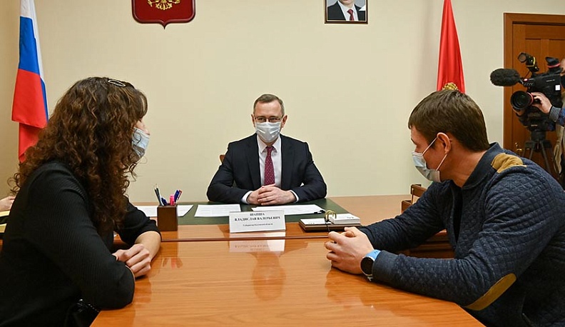 Для кировской спортшколы купят снегоход и новые лыжи