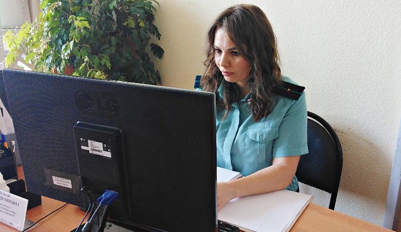 Калужанка оплатила долги после запрета продать квартиру