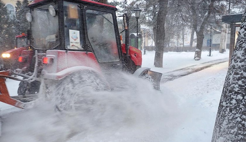 Калугу продолжают вычищать от снега