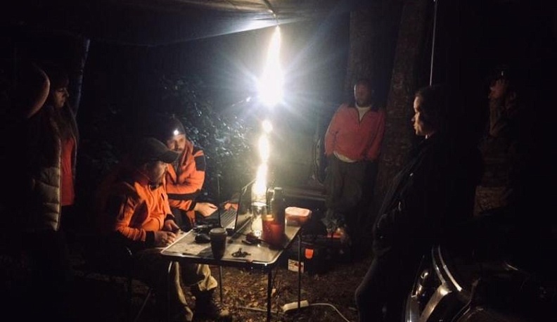 В Калужской области нашли заблудившихся в лесу пенсионеров