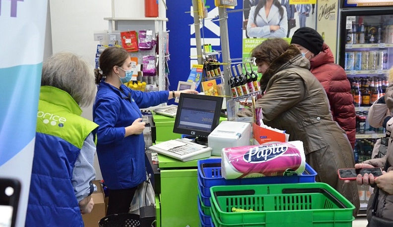 В Калуге продолжаются рейды по проверке соблюдения масочного режима