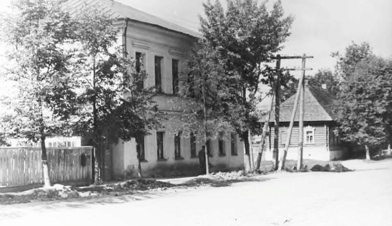 ИСТОРИЯ С БИОГРАФИЕЙ