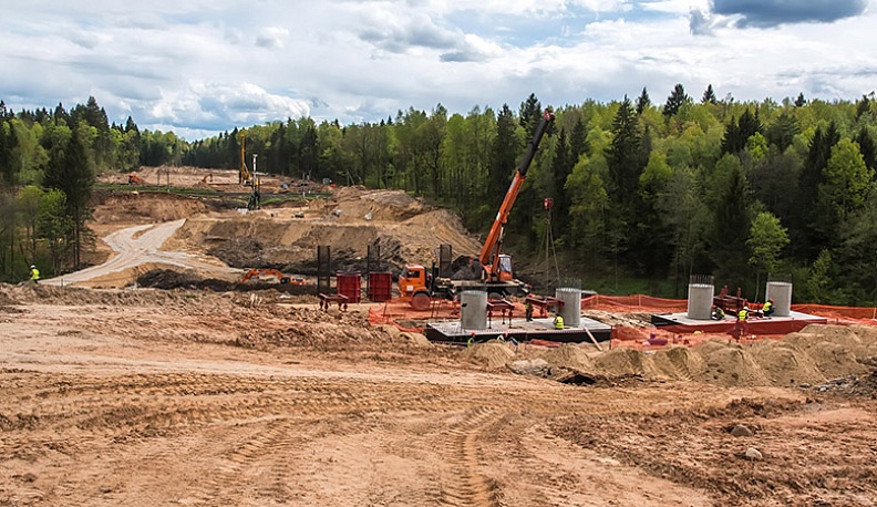 Владислав Шапша потребовал выполнить все планы по развитию дорожной сети в регионе