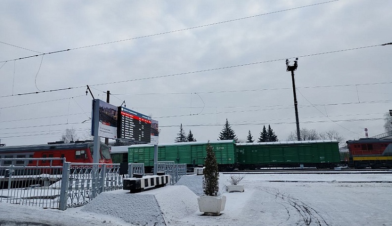 Калугу продолжает засыпать снегом 