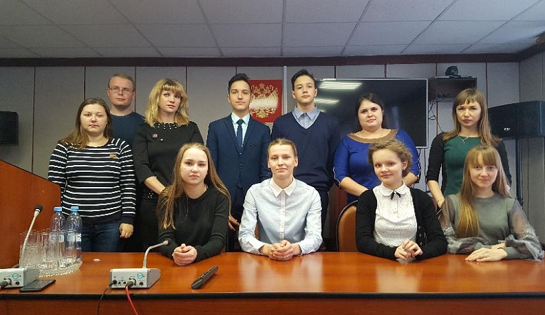 Наши крепкие руки и пылкие сердца ﻿