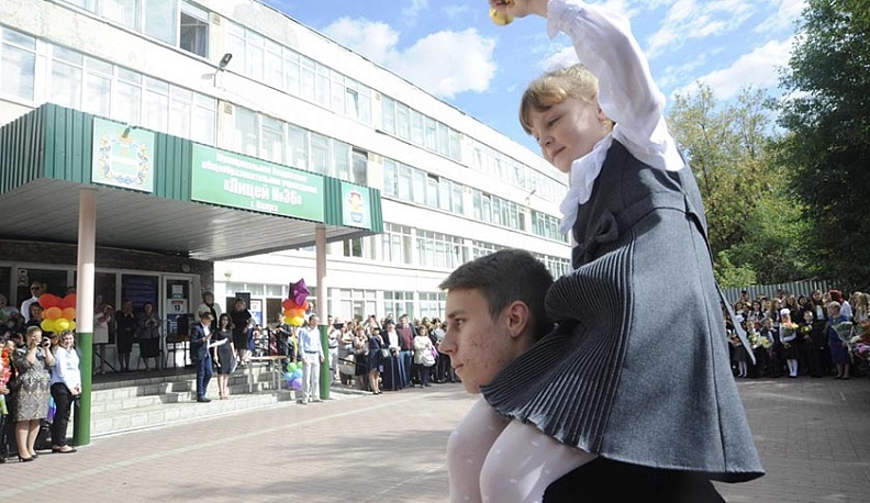 Торжественные линейки в День знаний в Калуге пройдут по параллелям