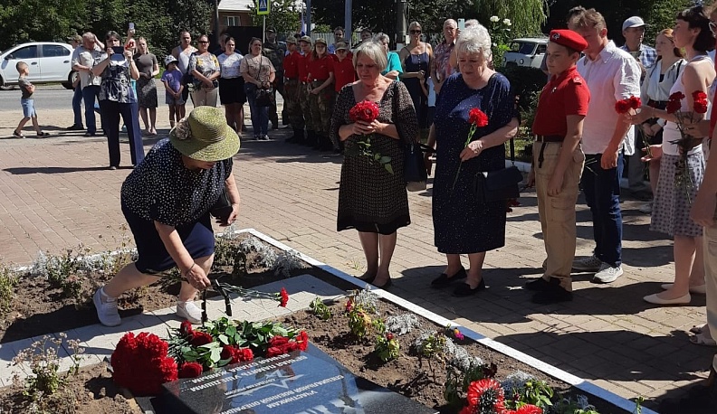 В Кондрове открыли памятный знак, посвящённый участникам спецоперации