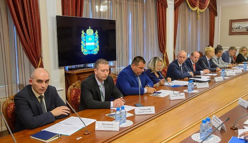 На совете по малому и среднему предпринимательству области обсудили перспективы работы в сложившейся экономической обстановке 