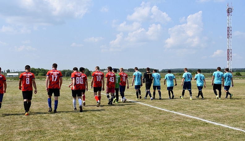 В Воротынске на футбольном поле появятся трибуны, забор и освещение