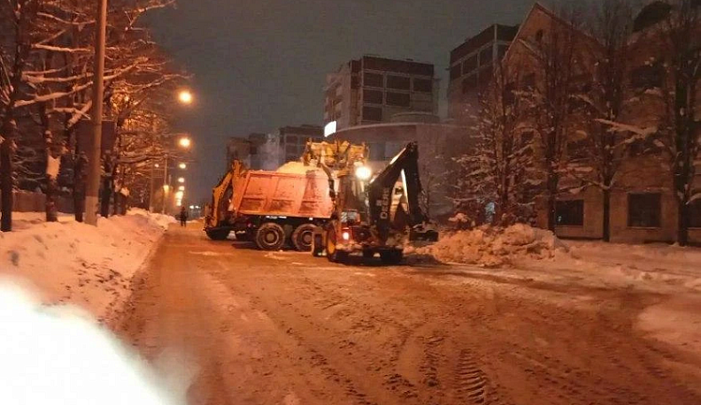 После обращения жителя в Обнинске расчистили парковку от снега