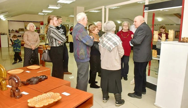 Две выставки проходят в людиновской Галерее искусств
