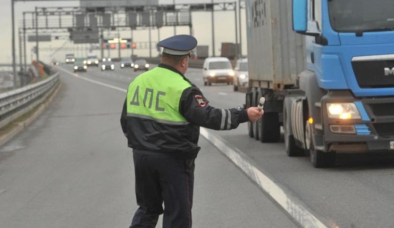 Госавтоинспекторы проверят грузовой транспорт в Калуге