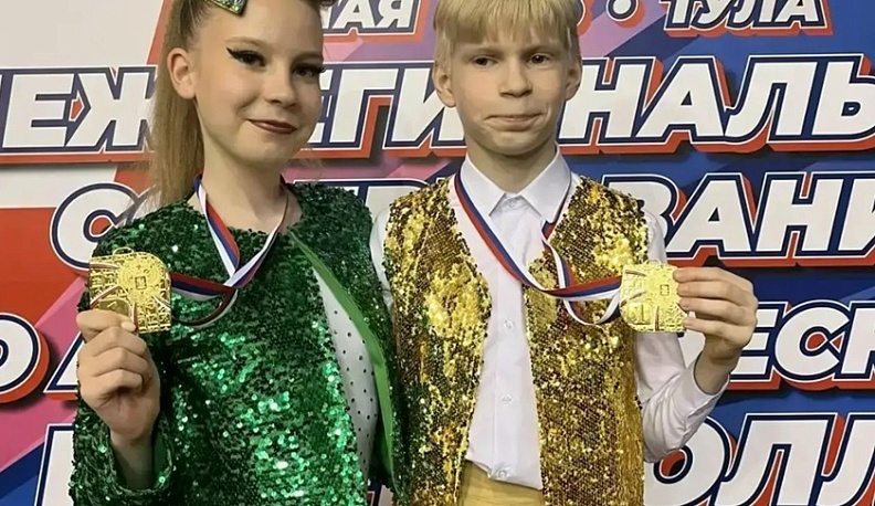 Обнинские спортсмены завоевали золото и серебро на турнире по акробатическому рок-н-роллу в Туле
