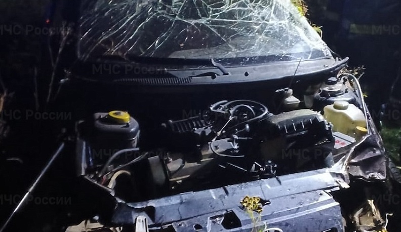 В Кировском районе легковушка улетела в кювет 