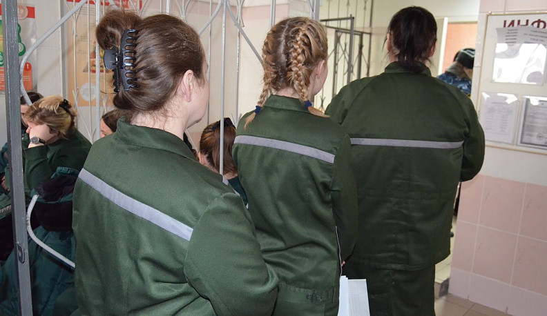 Курс — на гуманизацию и трудотерапию