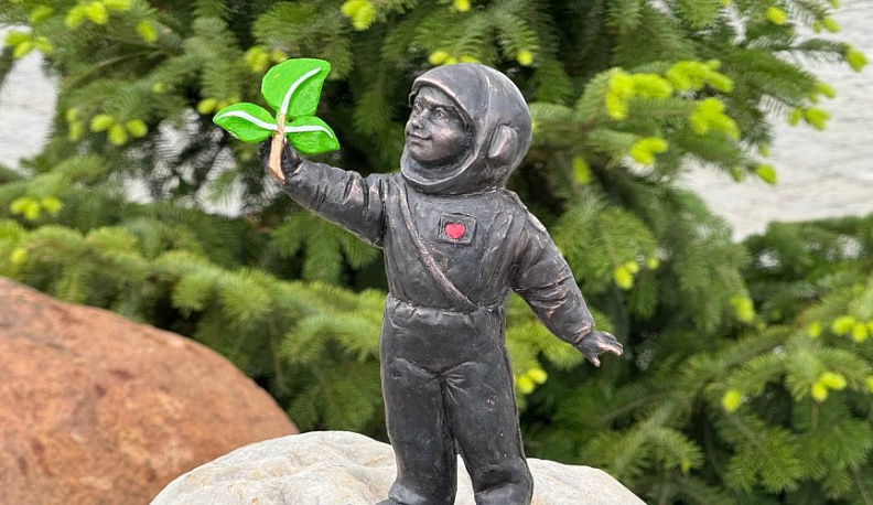 В Калуге новый космонавтик появился в одном из жилых комплексов