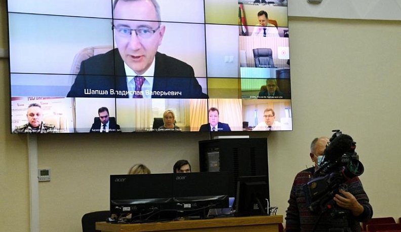 Владислав Шапша поручил нарастить резервы коечного фонда, лекарств и средств защиты от коронавируса