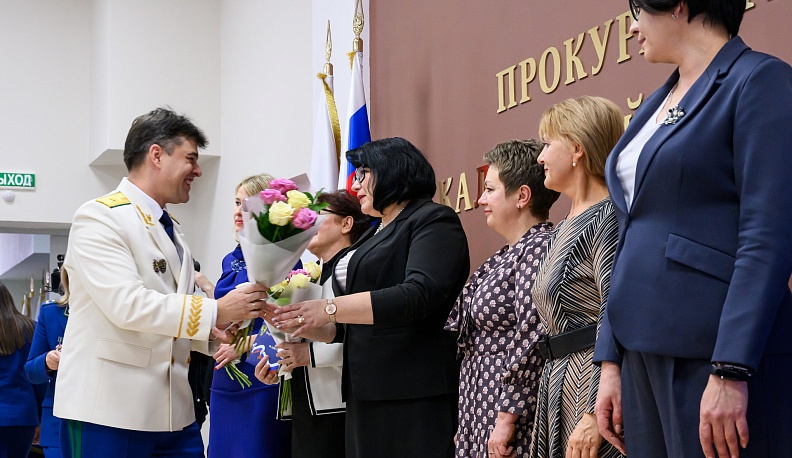 Око государево зоркости не теряет