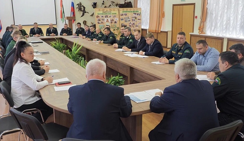 В Калуге обсудили дополнительные меры защиты от лесных пожаров