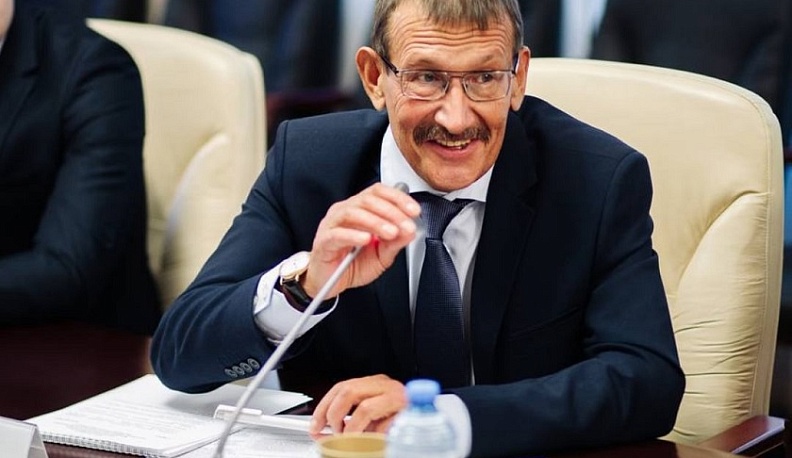 Михаил Ахмелкин награжден Почетной грамотой губернатора