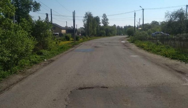 Renault сбил 48-летнего пешехода 