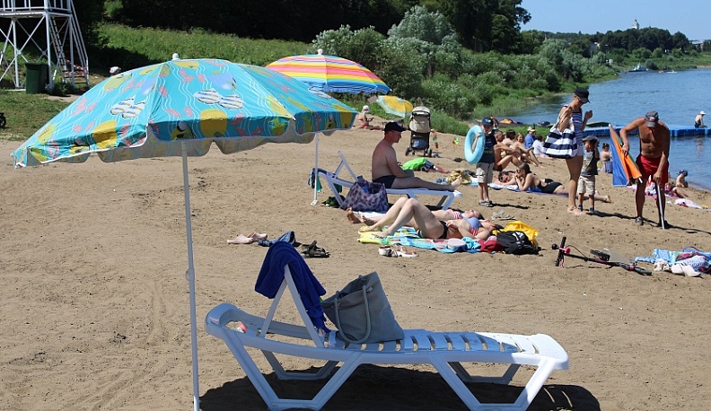 Пляж в Тарусе благоустроен в рамках областной программы