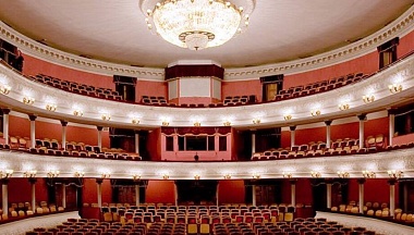 Туда, где рождаются аплодисменты