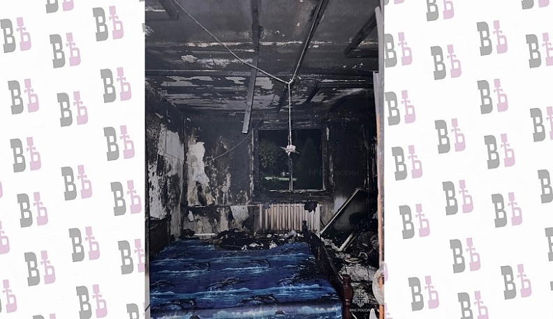 В Калужской области загорелся частный дом