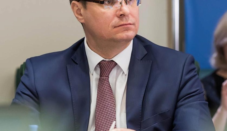 Депутат Государственной Думы Александр Авдеев поздравил калужан с Днем России